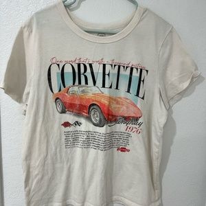 Vintage Corvette Graphic Tee - Retro Cool for Automotive Enthusiasts